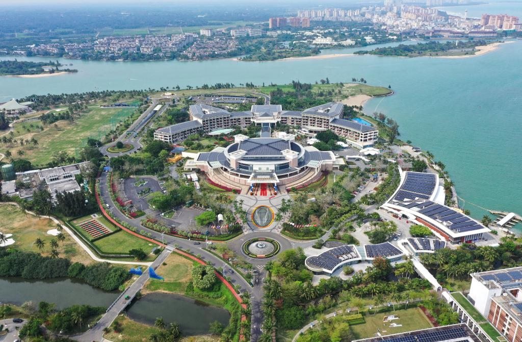這是3月21日拍攝的博鰲亞洲論壇國際會議中心（無人機照片）。新華社記者 郭程 攝