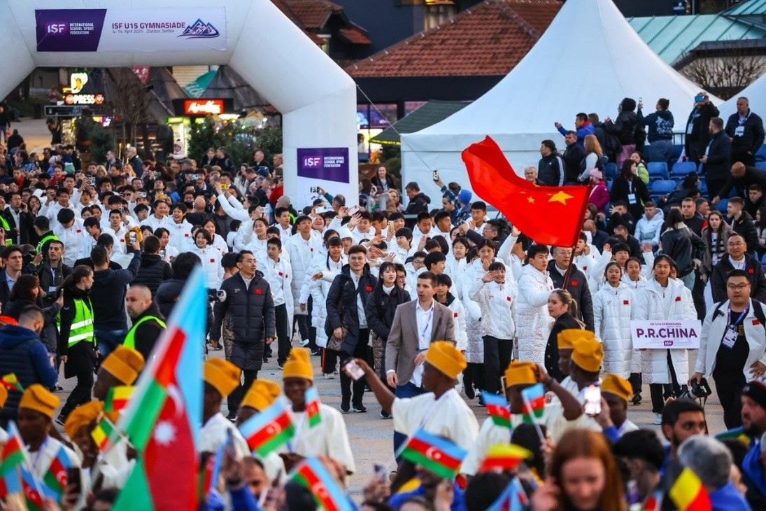 中國中學(xué)生體育代表團(tuán)在開幕式上入場。圖片來源:中國中學(xué)生體育代表團(tuán)