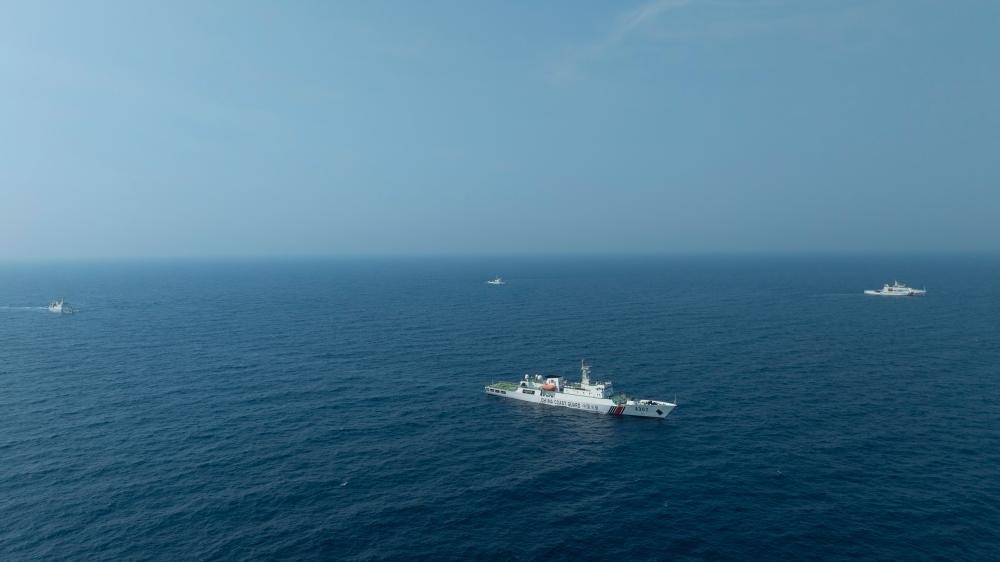 4月22日，中越海警艦艇編隊在北部灣海域開展聯(lián)合巡邏。（中國海警供圖）