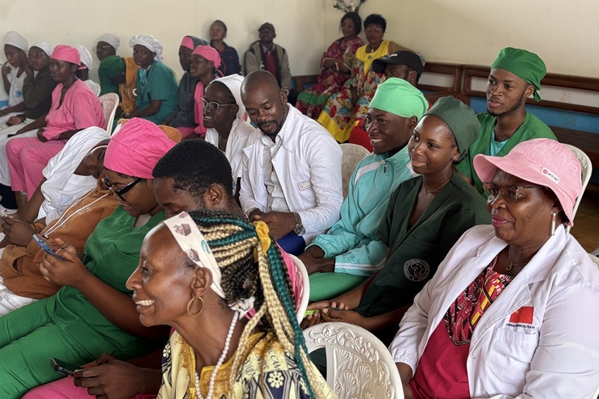 【2】圖為活動現(xiàn)場。中國（山西）第24批援喀麥隆姆巴爾馬尤醫(yī)療隊(duì) 供圖