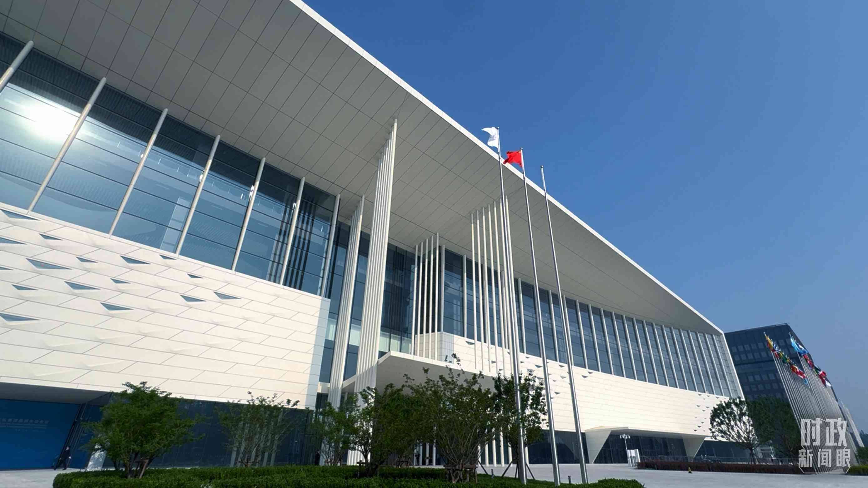 中拉論壇第四屆部長(zhǎng)級(jí)會(huì)議開(kāi)幕式在國(guó)家會(huì)議中心舉行。（總臺(tái)央視記者蔣碩拍攝）