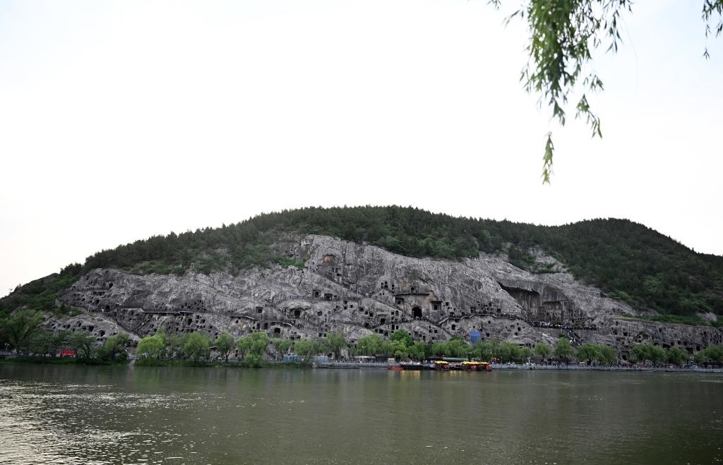 這是近日拍攝的洛陽(yáng)龍門(mén)石窟。新華社記者 李嘉南 攝